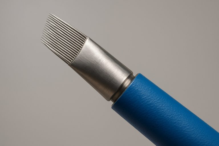 Revoluția Microblade-ului cu Margină Tăiată din 2025: Ce Determină Cererea Explozivă și Inovația Revoluționară?